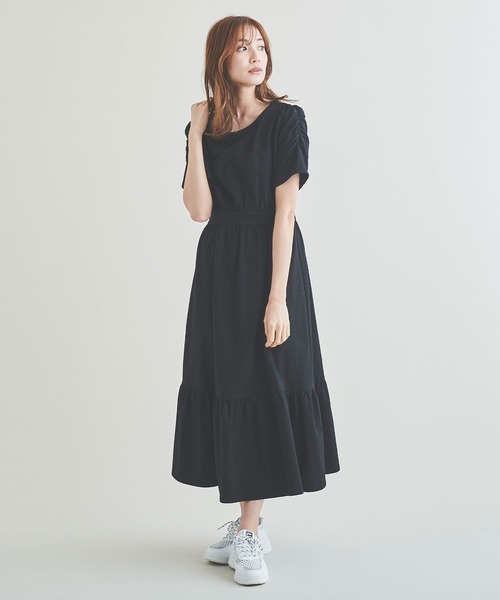 Anuenue（アヌエヌエ）の「裾ティアードフィットアンドフレアワンピース（ワンピース・レディース・ブラック/ブラウン/ブルー・FREE）」の13枚目の写真