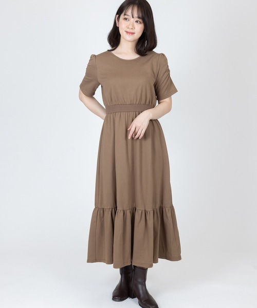 Anuenue（アヌエヌエ）の「裾ティアードフィットアンドフレアワンピース（ワンピース・レディース・ブラック/ブラウン/ブルー・FREE）」の21枚目の写真