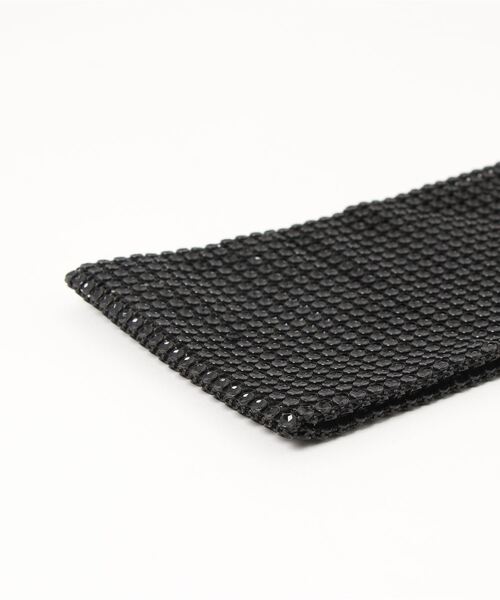 yuue' ( wear )（ユーイ）の「メタリックショルダーバッグ / 斜め掛けスマホケース（ショルダーバッグ・レディース・ブラック/シルバー・FREE）」の3枚目の写真