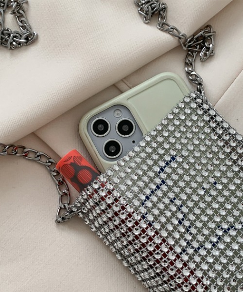 yuue' ( wear )（ユーイ）の「メタリックショルダーバッグ / 斜め掛けスマホケース（ショルダーバッグ・レディース・ブラック/シルバー・FREE）」の16枚目の写真