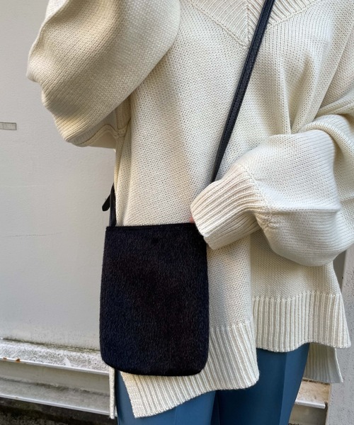 WEGO（ウィゴー）の「WEGO/フェイクレザーミニマルポシェット（ショルダーバッグ・メンズ・その他1/ブラック/その他2/その他3/ライトグレー/グリーン系その他/ブルー系その他/オレンジ系その他/マスタード/ワイン/ライトベージュ/ネイビー/ブラウン/カーキ/アイボリー/その他4/その他5・FREE）」の16枚目の写真