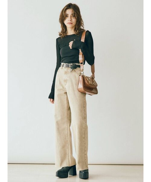 EVRIS（エヴリス）の「SIMPLE WIDE デニムパンツ（デニムパンツ・レディース・ベージュ/ライトブルー/カーキ・MEDIUM/SMALL）」の5枚目の写真