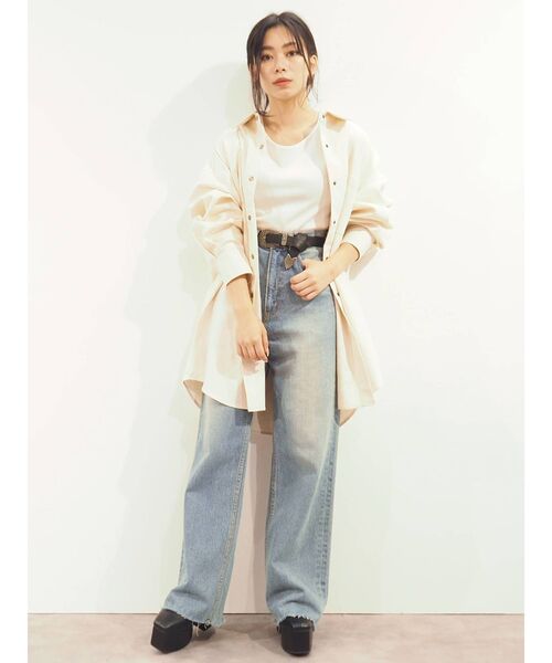 EVRIS（エヴリス）の「SIMPLE WIDE デニムパンツ（デニムパンツ・レディース・ベージュ/ライトブルー/カーキ・MEDIUM/SMALL）」の7枚目の写真