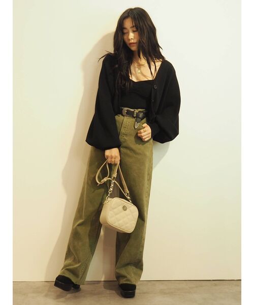 EVRIS（エヴリス）の「SIMPLE WIDE デニムパンツ（デニムパンツ・レディース・ベージュ/ライトブルー/カーキ・MEDIUM/SMALL）」の12枚目の写真