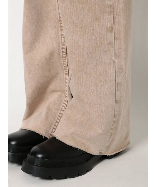 EVRIS（エヴリス）の「SIMPLE WIDE デニムパンツ（デニムパンツ・レディース・ベージュ/ライトブルー/カーキ・MEDIUM/SMALL）」の20枚目の写真