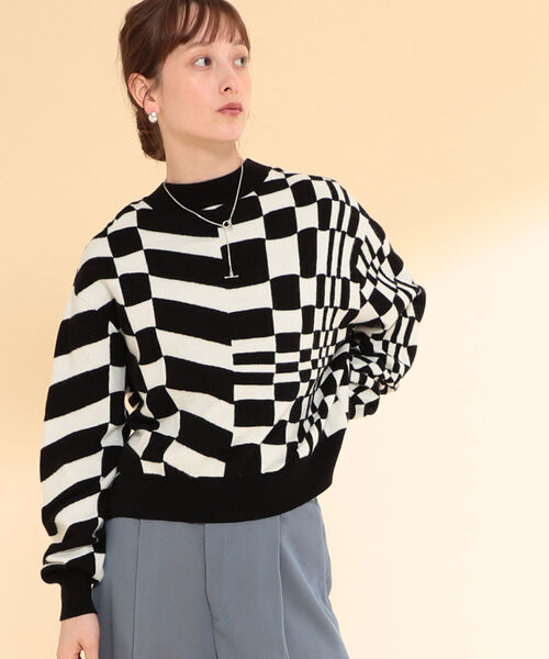 Ray BEAMS（レイビームス）の「Ray BEAMS / ジオメトリック ハイネック ニット（ニット/セーター・レディース・ブラック/グリーン・ONE SIZE）」の22枚目の写真