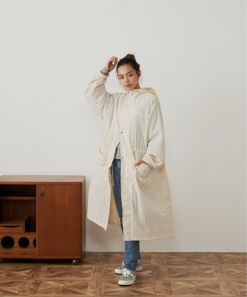 Auntie Rosa Holiday（アンティローザホリデー）の「ロングマウンテンパーカー（マウンテンパーカー・レディース・アイボリー/ブラック・FREE）」の13枚目の写真