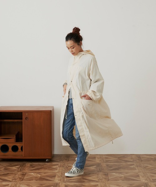 Auntie Rosa Holiday（アンティローザホリデー）の「ロングマウンテンパーカー（マウンテンパーカー・レディース・アイボリー/ブラック・FREE）」の5枚目の写真