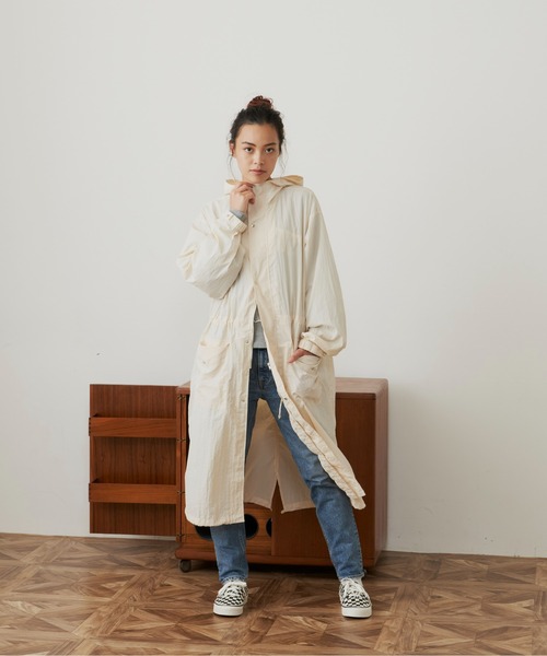 Auntie Rosa Holiday（アンティローザホリデー）の「ロングマウンテンパーカー（マウンテンパーカー・レディース・アイボリー/ブラック・FREE）」の3枚目の写真