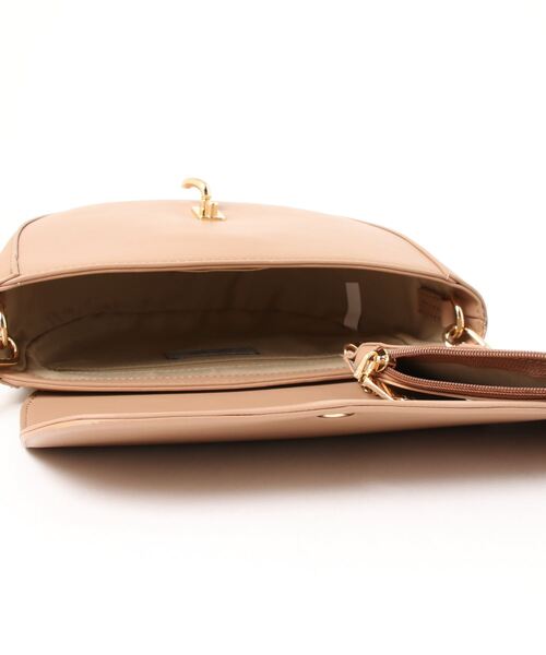 cache cache（カシュ カシュ）の「カシュカシュ cachecache / 財布ポーチ付きハーフムーンショルダーバッグ（ショルダーバッグ・レディース・カーキ/レッド/ブラック/ベージュ系その他/キャメル/シルバー/パイソン・FREE）」の9枚目の写真