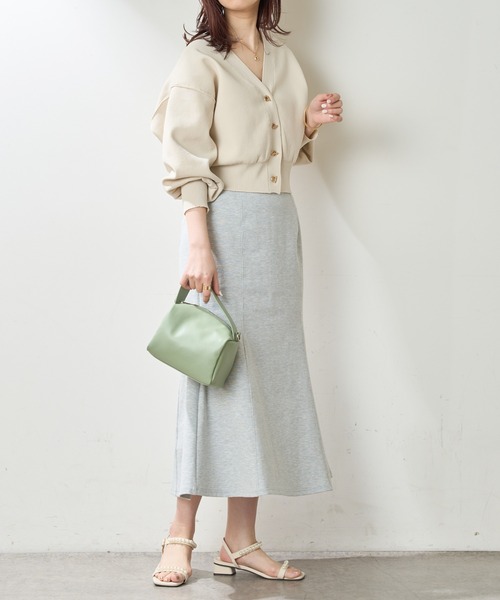 natural couture(ナチュラルクチュール)の「【おうちで洗える!】プチプラハトメバー釦おしゃれカーデ(カーディガン/ボレロ・レディース・ブラック/ネイビー/ブラウン/サックスブルー/グレイッシュベージュ/オフホワイト・FREE)」の10枚目の写真