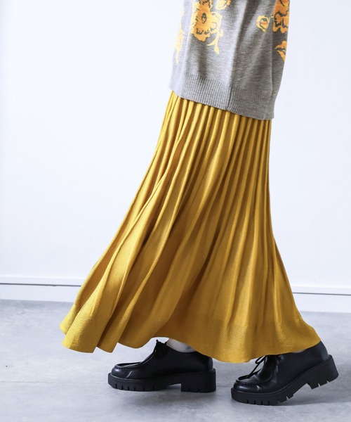 n'OrLABEL（ノアールレーベル）の「『あぜ編みニットフレアスカート』（スカート・レディース・ブラック/グリーン/マスタード/プラム/オレンジ/ナチュラル/グレー・1/2）」の6枚目の写真