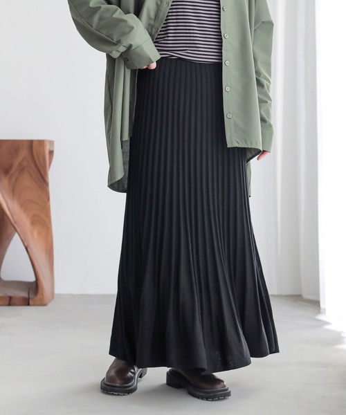 n'OrLABEL（ノアールレーベル）の「『あぜ編みニットフレアスカート』（スカート・レディース・ブラック/グリーン/マスタード/プラム/オレンジ/ナチュラル/グレー・1/2）」の12枚目の写真