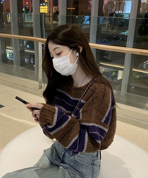 c.u.l(シーユーエル)の「マルチボーダークロップド丈ニット culw139(ニット/セーター・レディース・ブラウン・FREE)」の16枚目の写真