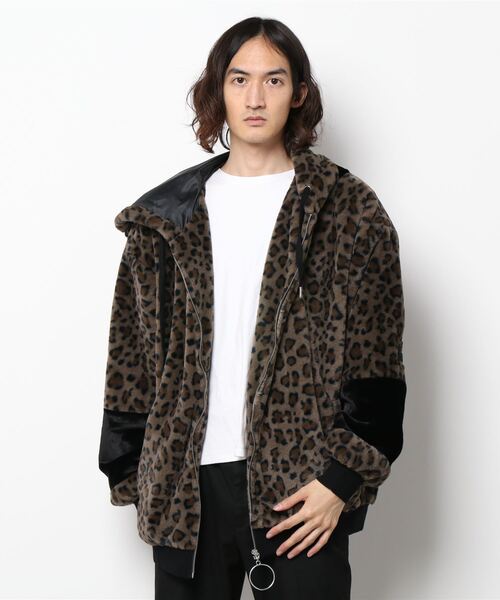 JEANS MATE(ジーンズメイト)の「バックロゴフェイクファーフードブルゾン(ブルゾン・メンズ・ホワイト/ブラック/ブラウン・MEDIUM/X-LARGE/LARGE)」の3枚目の写真
