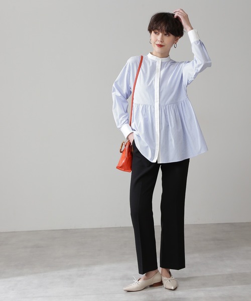 N.(N. Natural Beauty Basic)(エヌエヌナチュラルビューティーベーシック)の「◆ペプラムバンドカラーシャツ(シャツ/ブラウス・レディース・オフホワイト/ブルー系その他/レッド系その他/ブラック系その他・MEDIUM)」の9枚目の写真