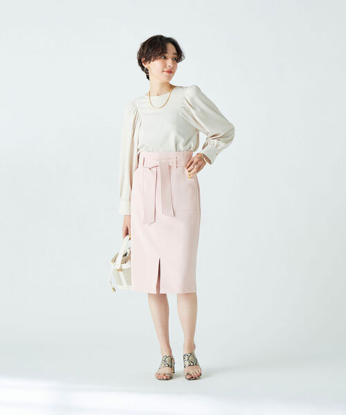 NOLLEY’S Sophi(ノーリーズソフィ)の「ストレッチジョーゼットギャザースリーブブラウス(シャツ/ブラウス・レディース・ベージュ/オフホワイト/グレイッシュブルー・38)」の15枚目の写真