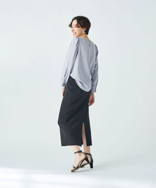 NOLLEY’S Sophi(ノーリーズソフィ)の「ストレッチジョーゼットギャザースリーブブラウス(シャツ/ブラウス・レディース・ベージュ/オフホワイト/グレイッシュブルー・38)」の22枚目の写真