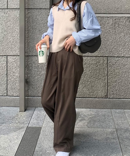 junoah(ジュノア)の「ダブルタックスラックスパンツ(スラックス・レディース・アイボリー/ブラック/モカ/ネイビー/ライム/イエロー/チャコール・LARGE/X-LARGE/MEDIUM)」の11枚目の写真