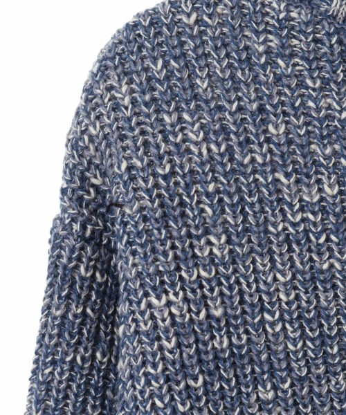 MEN'S MELROSE(メンズメルローズ)の「AC/W/Cスラブオフタートルセーター(ニット/セーター・メンズ・ブルー/ブラック×ホワイト/グレイッシュベージュ・3/4)」の9枚目の写真