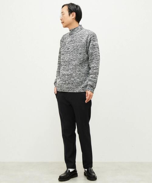 MEN'S MELROSE(メンズメルローズ)の「AC/W/Cスラブオフタートルセーター(ニット/セーター・メンズ・ブルー/ブラック×ホワイト/グレイッシュベージュ・3/4)」の6枚目の写真