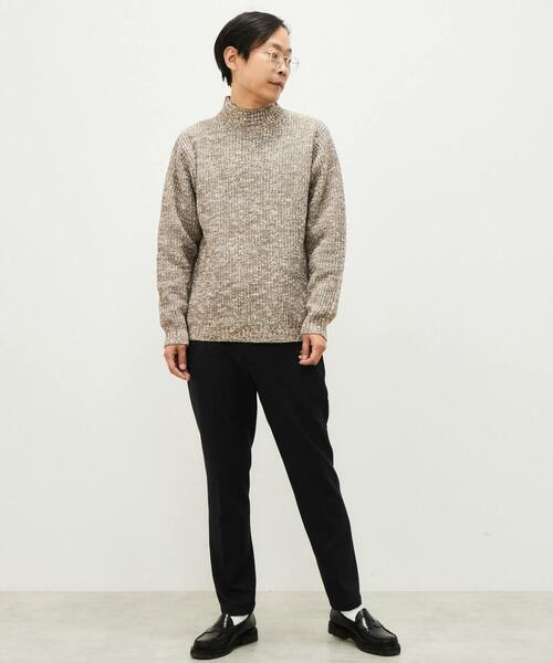MEN'S MELROSE(メンズメルローズ)の「AC/W/Cスラブオフタートルセーター(ニット/セーター・メンズ・ブルー/ブラック×ホワイト/グレイッシュベージュ・3/4)」の5枚目の写真