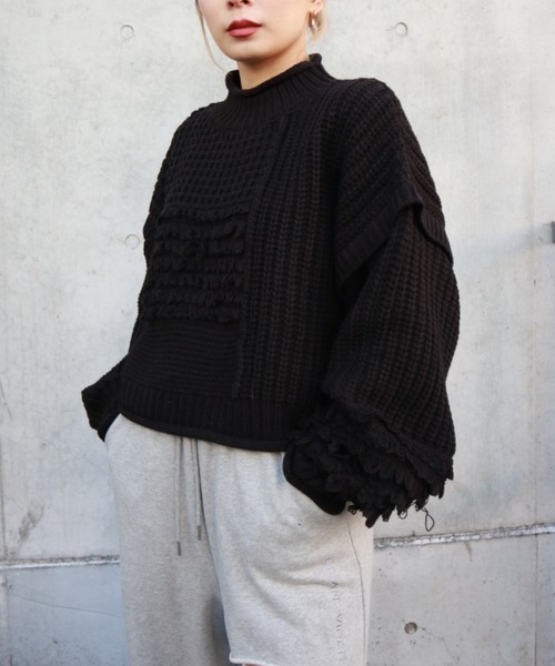 FIG&VIPER（フィグアンドバイパー）の「編地切替ショートニットTOP（ニット/セーター・レディース・ブラック/ブルー/アイボリー・FREE）」の2枚目の写真