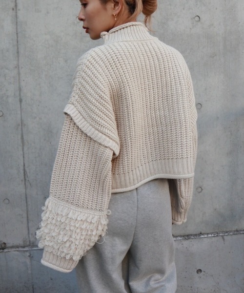 FIG&VIPER（フィグアンドバイパー）の「編地切替ショートニットTOP（ニット/セーター・レディース・ブラック/ブルー/アイボリー・FREE）」の11枚目の写真