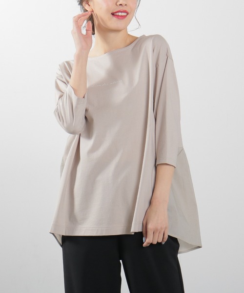 Honeys(ハニーズ)の「異素材使いロゴチュニック(Tシャツ/カットソー・レディース・ラベンダー/ライトベージュ/オフホワイト/ブラック/スミクロ・L/LL/M)」の5枚目の写真