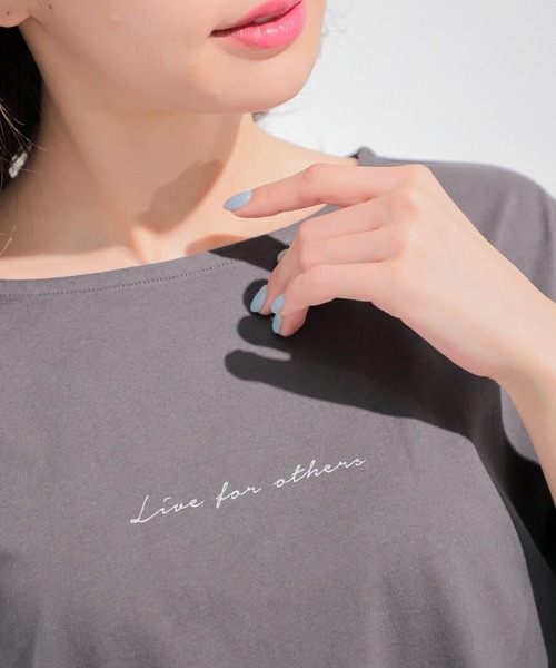 Honeys(ハニーズ)の「異素材使いロゴチュニック(Tシャツ/カットソー・レディース・ラベンダー/ライトベージュ/オフホワイト/ブラック/スミクロ・L/LL/M)」の19枚目の写真
