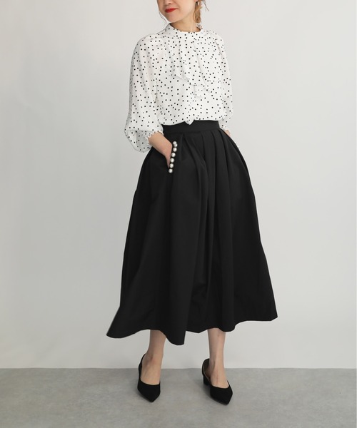 PICCIN（ピッチン）の「ドットプリントフリルネックブラウス（シャツ/ブラウス・レディース・ブラック/オフホワイト・M）」の8枚目の写真