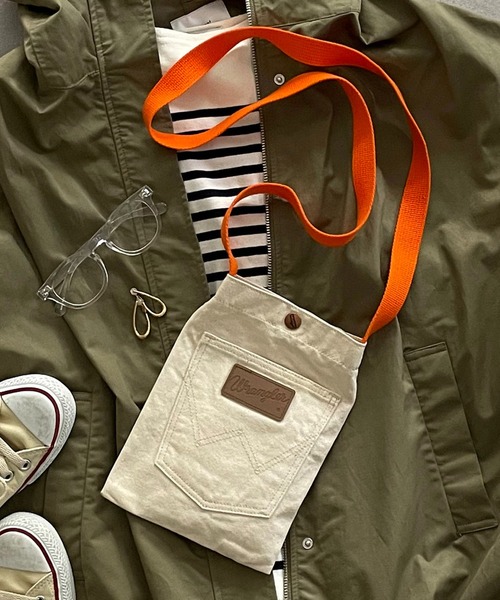 Wrangler（ラングラー）の「【Wrangler/ラングラー】ミニショルダーバッグ（ショルダーバッグ・レディース・ホワイト系その他/ブルー/レッド・FREE）」の2枚目の写真