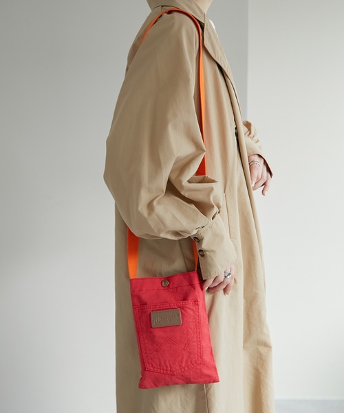 Wrangler（ラングラー）の「【Wrangler/ラングラー】ミニショルダーバッグ（ショルダーバッグ・レディース・ホワイト系その他/ブルー/レッド・FREE）」の19枚目の写真