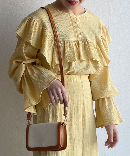 w closet(ダブルクローゼット)の「【SETUP対応】2WAYフリルプルオーバー(シャツ/ブラウス・レディース・オフホワイト/イエロー/グリーン・FREE)」の3枚目の写真