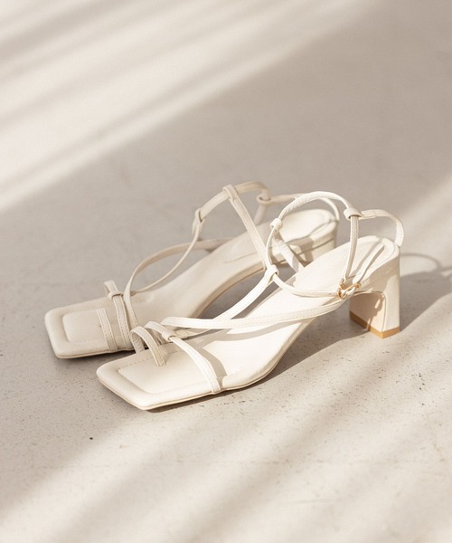 mysty woman（ミスティウーマン）の「ナロースクエアサンダル 271825（サンダル・レディース・ブラック/オレンジ/アイボリー・MEDIUM/LARGE）」の2枚目の写真