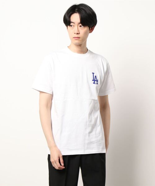 NEW ERA(ニューエラ)の「NEW ERA SSCT MLB(Tシャツ/カットソー・メンズ・ダークグリーン/ネイビー/ブルー/ホワイト×ブルー/ブラック×ホワイト/ホワイト×ネイビー/ブラック×ブルー/ネイビー×ホワイト・M/L/XL)」の2枚目の写真
