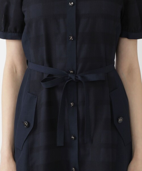 BLUE LABEL CRESTBRIDGE（ブルーレーベルクレストブリッジ）の 