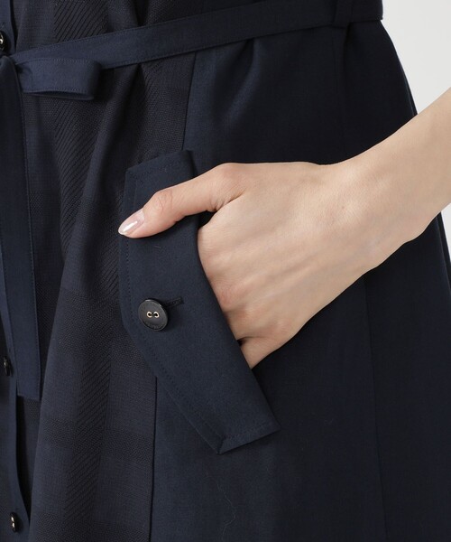 BLUE LABEL CRESTBRIDGE（ブルーレーベルクレストブリッジ）の 
