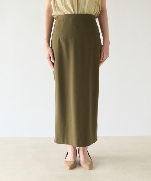 RIVE DROITE(リヴドロワ)の「滑らかで肌触りの良い美シルエット/ポンチストレートタイトスカート(スカート・レディース・ブラック/ベージュ/カーキ/ブルー・36/38/40)」の16枚目の写真