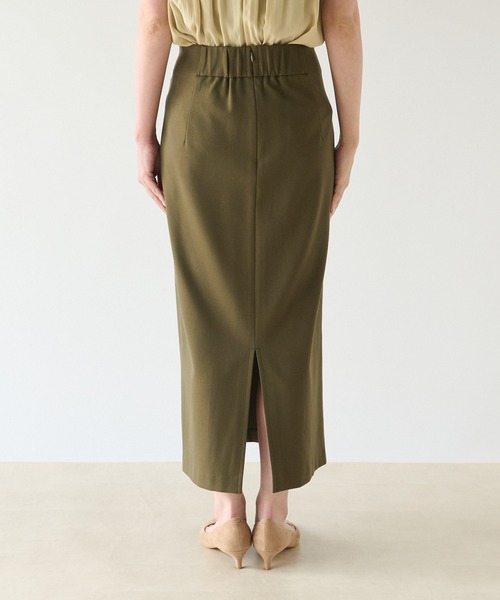 RIVE DROITE(リヴドロワ)の「滑らかで肌触りの良い美シルエット/ポンチストレートタイトスカート(スカート・レディース・ブラック/ベージュ/カーキ/ブルー・36/38/40)」の21枚目の写真