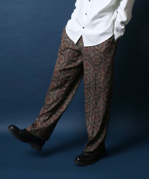 ANPAS（アンパス）の「Georgette Total Pattern Print Crease Wide Thickness Pants/ジョーゼット 総柄プリント センタープリーツ ワイドとろみパンツ  カラーパンツ セットアップ対応（その他パンツ・メンズ・ブラック系その他/グレー系その他/ブラウン系その他/ブルー系その他/ブラック系その他2/ブラウン系その他2/ブラック系その他5/ブラック系その他4/ブラック系その他3/ブラウン系その他3/ブラウン系その他4/ブラック系その他6/ブラック系2/ブラック系/ブラック系1・M/L）」の11枚目の写真