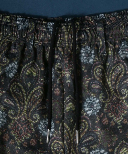 ANPAS（アンパス）の「Georgette Total Pattern Print Crease Wide Thickness Pants/ジョーゼット 総柄プリント センタープリーツ ワイドとろみパンツ  カラーパンツ セットアップ対応（その他パンツ・メンズ・ブラック系その他/グレー系その他/ブラウン系その他/ブルー系その他/ブラック系その他2/ブラウン系その他2/ブラック系その他5/ブラック系その他4/ブラック系その他3/ブラウン系その他3/ブラウン系その他4/ブラック系その他6/ブラック系2/ブラック系/ブラック系1・M/L）」の21枚目の写真