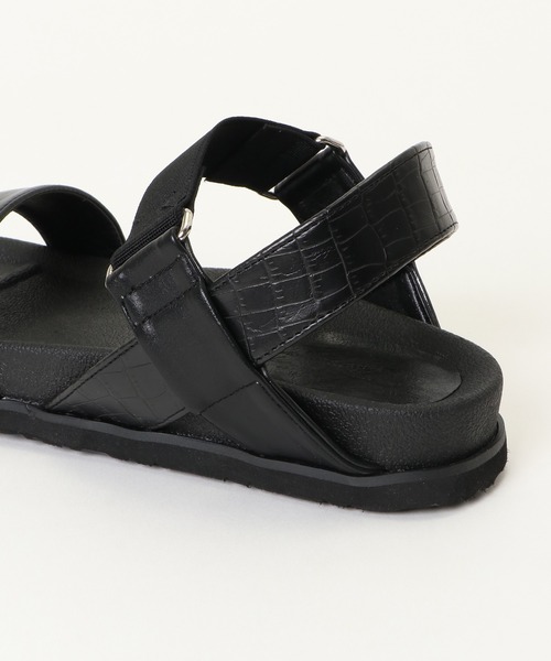 ikka（イッカ）の「ラバーバンドスポサン（サンダル・レディース・ブラック/ホワイト・L/M）」の8枚目の写真