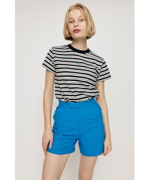 SLY(スライ)の「COMPACT SLY LOGO T/SH コンパクト スライ ロゴ Tシャツ(Tシャツ/カットソー・レディース・レッド/オフホワイト/ブラック系その他2/グリーン系その他2・FREE)」の4枚目の写真