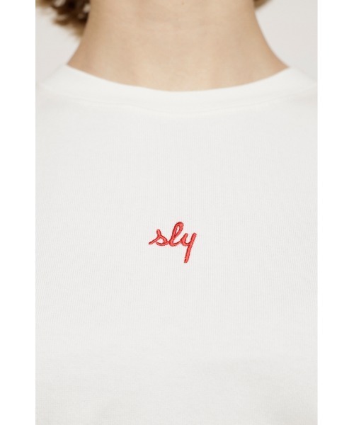 SLY(スライ)の「COMPACT SLY LOGO T/SH コンパクト スライ ロゴ Tシャツ(Tシャツ/カットソー・レディース・レッド/オフホワイト/ブラック系その他2/グリーン系その他2・FREE)」の10枚目の写真