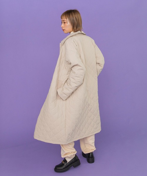 w closet（ダブルクローゼット）の「キルティングロングコート（ステン