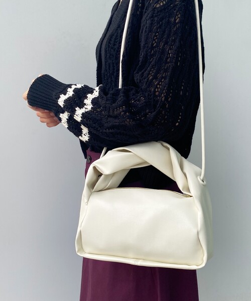 OPAQUE.CLIP（オペークドットクリップ）の「◆ツイストハンドルショルダーバッグ（ショルダーバッグ・レディース・ライトブルー/オフホワイト/イエロー・00）」の4枚目の写真