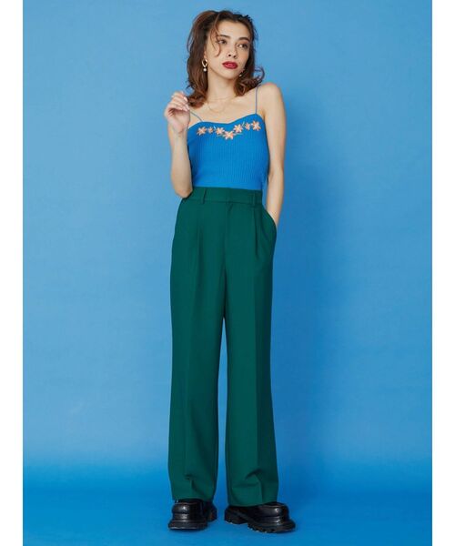 EVRIS（エヴリス）の「Embroideryニットキャミトップス（キャミソール・レディース・ブラック/レッド/ブルー・FREE）」の10枚目の写真