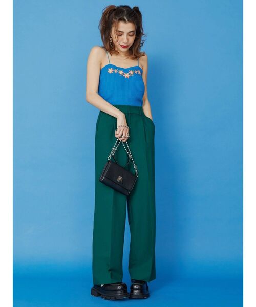 EVRIS（エヴリス）の「Embroideryニットキャミトップス（キャミソール・レディース・ブラック/レッド/ブルー・FREE）」の11枚目の写真