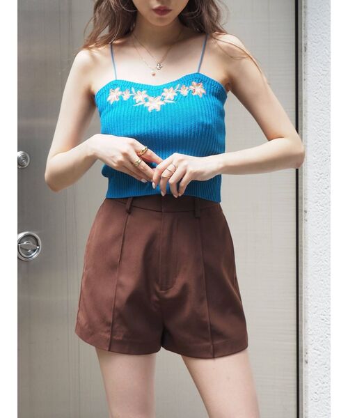 EVRIS（エヴリス）の「Embroideryニットキャミトップス（キャミソール・レディース・ブラック/レッド/ブルー・FREE）」の13枚目の写真